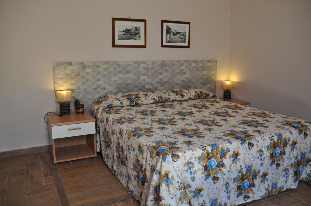 Barbara B&B Fontane Bianche Zimmer foto